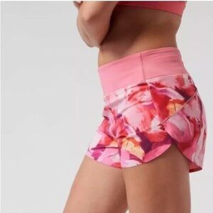 Athleta Run With It 3.5” Shorts in Pink Print NEW NWT XL